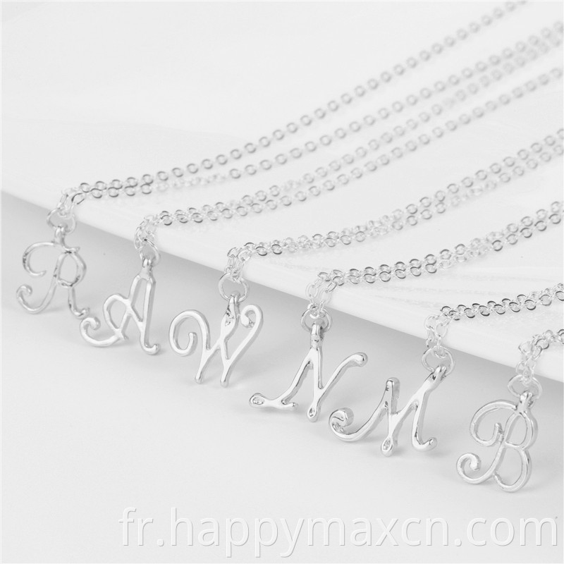 Cursive en gros cursive a ~ z 26 Lettres Gold Silver Colliers avec lettres pour femmes